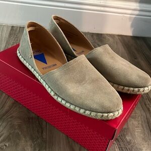 Verbenas espadrilles tan suede slip on flats